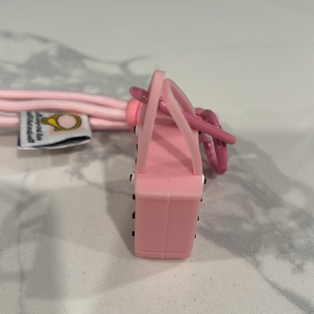 Cute💕PINK Keychain - Picture 9 of 16